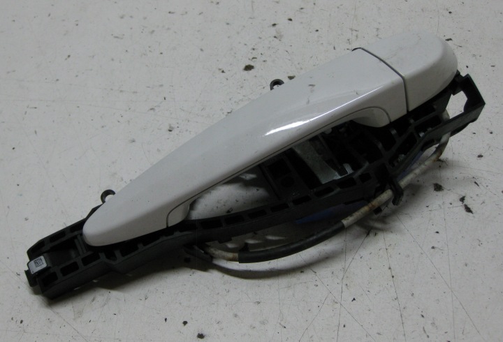 BMW F20 1.6i 14R Poignée Externe Portière Droite Arrière