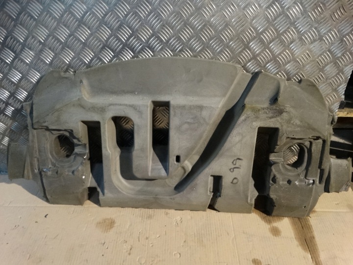 IDEALNE soundproofing supports of the rear MERCEDES W205 1