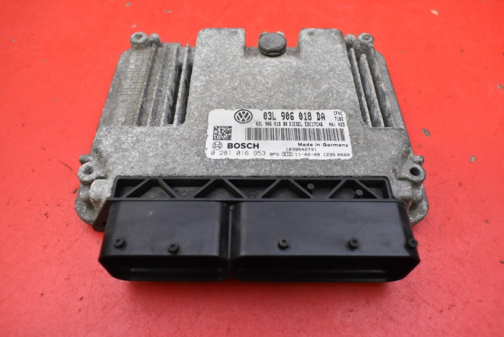 Bedienteil Computer DES MOTORS 03L906017DA SKODA OCTAVIA II 2.0 TDI 140KM 08-13
