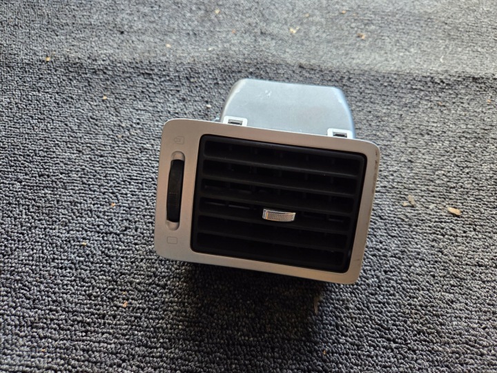 rešetka rešetka ventilacije zračni lijeva vozača Peugeot 307 CC 03-05 9634499077