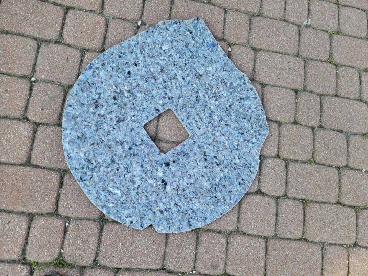 Wyciszenie soundproofing boot mat wheels of a spare Opel Corsa F