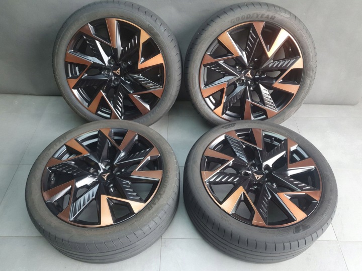 Cupra Formentor ruote CERCHI RUOTE 245/40 19 5FF601025R