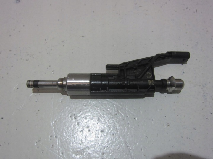 BMW X1 F48 B46 F30 F20 X3 triska vstrekovač Paliva 13538625396 8625396