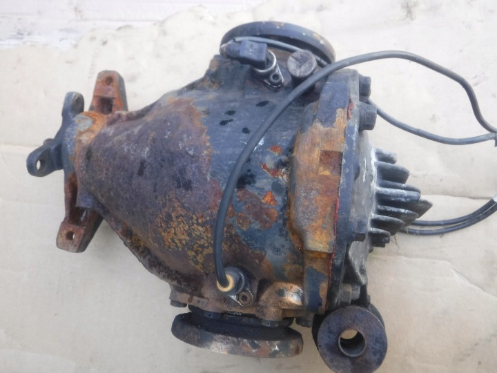 DIFFERENZIALE differenziale mercedes W126 2.47