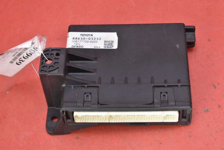 Bedienteil modul klimaanlage 88650-05252 TOYOTA AVENSIS T27 2.0 D-4D 126 KM