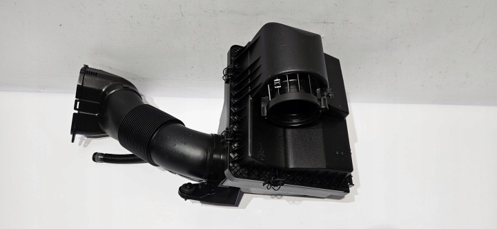 cover of a filter, air VW CRAFTER II 7C0 2.0 TDI original 2N0129601
