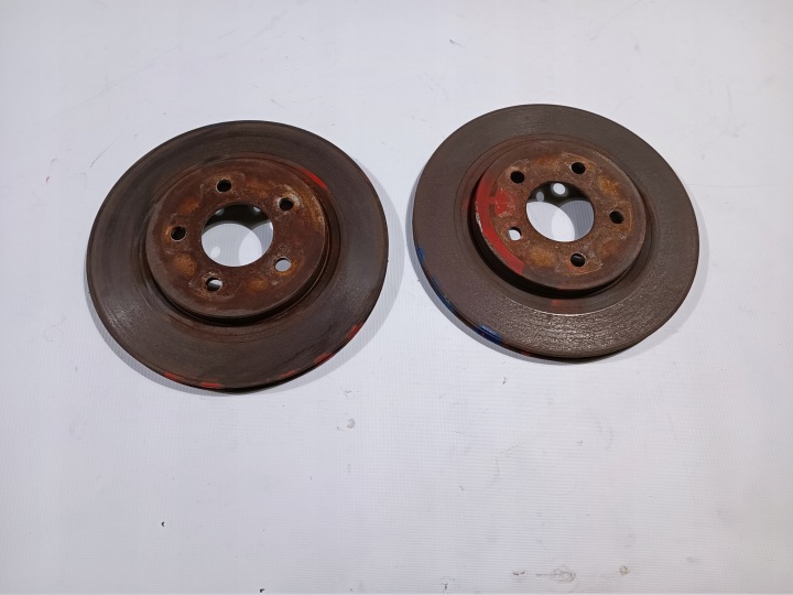kočioni disk kočione, kočne stražnji dio komplet Ford Mustang V 2010-2014