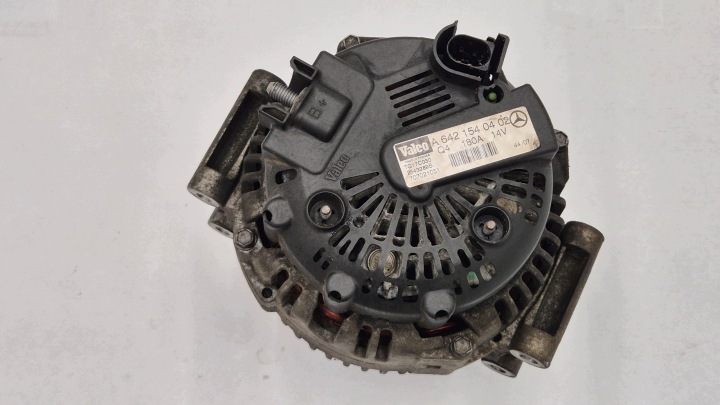 alternator MERCEDES W211 CLS W219 W204 W212 3.0 CDI 6421540402 original