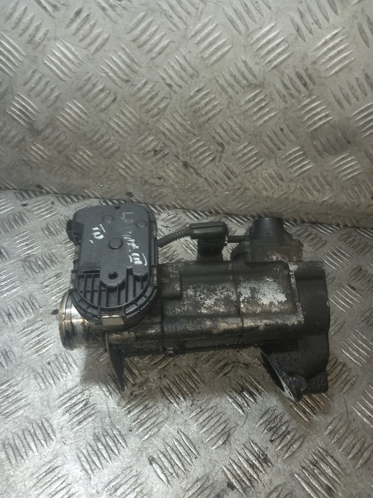 Vanne boitier papillon RENAULT LAGUNA 3 2.0 DCI 8200330812