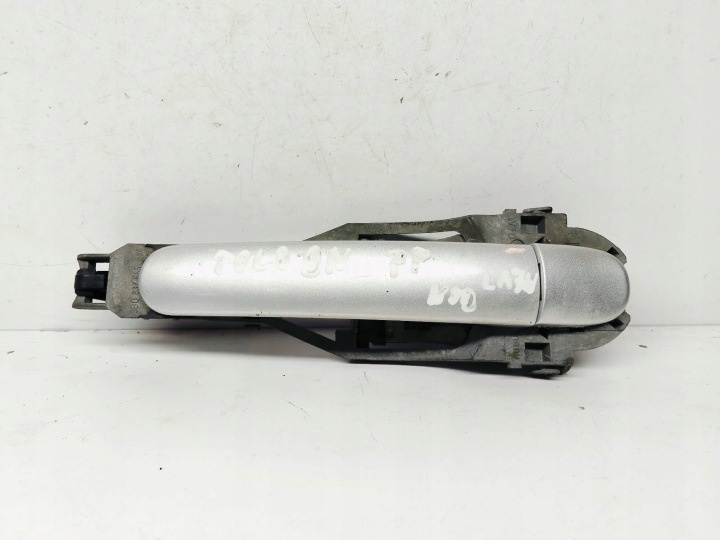 handle door right front VW Polo 9N 1.4 TDI 3B0837885 Lak LA7W