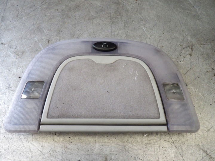 OSWIETLENIE CABINE TP MERCEDES W220 ULO3730