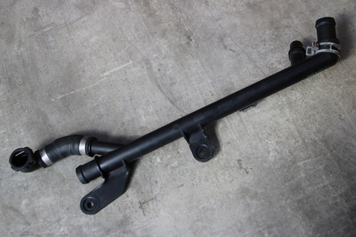 BMW F01 F02 F06 F07 F10 F11 F12 F13 N54 N55 Schlauch rohr Schlauch Rohr des Wassers 9170342