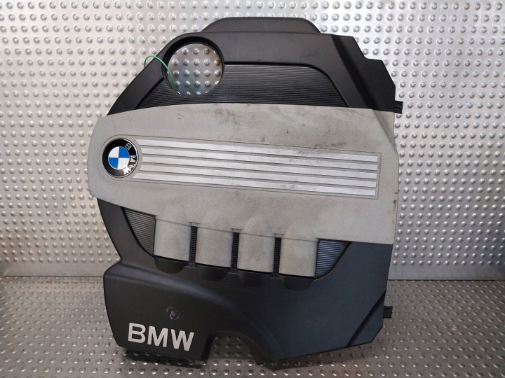 Couvercle Couverture tablier moteur Moteur 7797410 BMW E90 E91 E81 X1 E84 E60 LIFT X3 E83 N47