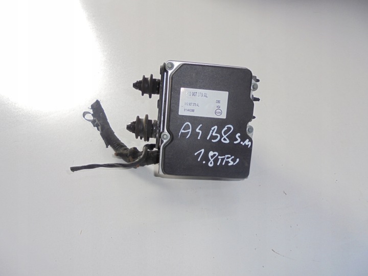AUDI A4 B8 A5 unité de commande électronique uce pompe ABS ESP 8K0907379AL