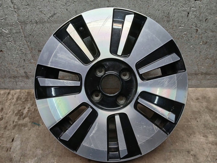 CERCHIO di alluminio VW UP 1S 5J 15" ET35 4X100 1S0601025AH