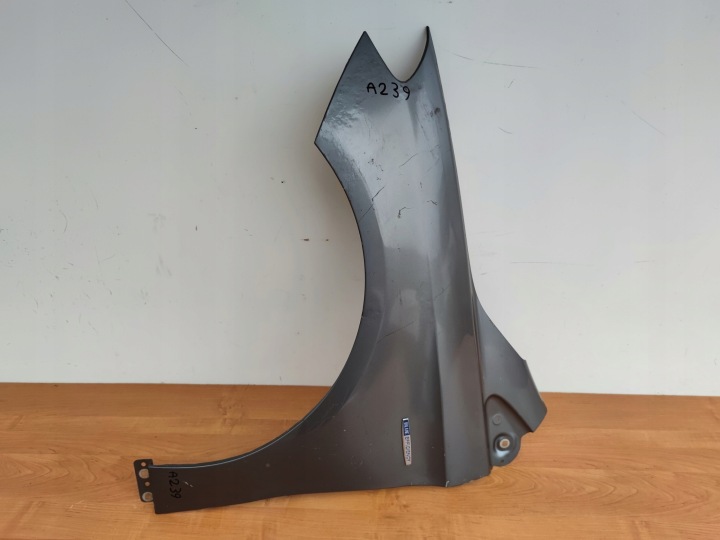 MERCEDES B-KLASA 246 left fender front original