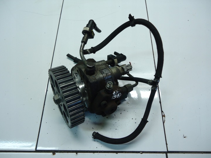 OPEL ASTRA H J 1.7CDTI Einspritzpumpe 8-98092467-0