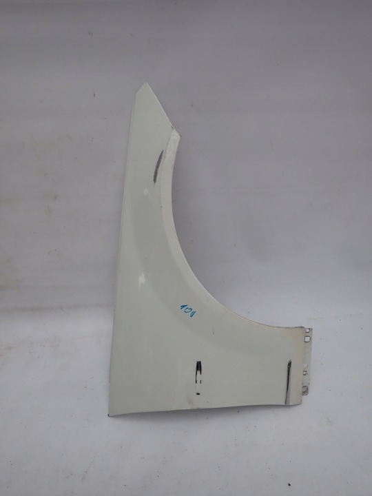 MERCEDES C-KLASA W204 07- fender right front front