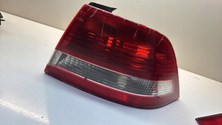 fanale faro destro destra posteriore berlina 02-07r. SAAB 9-3 II 93 oe 12785761 pre restyling