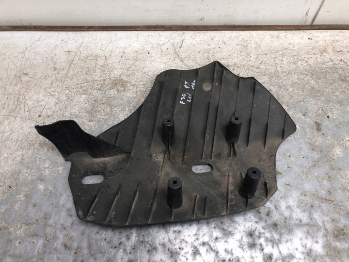 Blende Abdeckung Unterfahrschutz rechts heck BMW F30 LCI 6796138