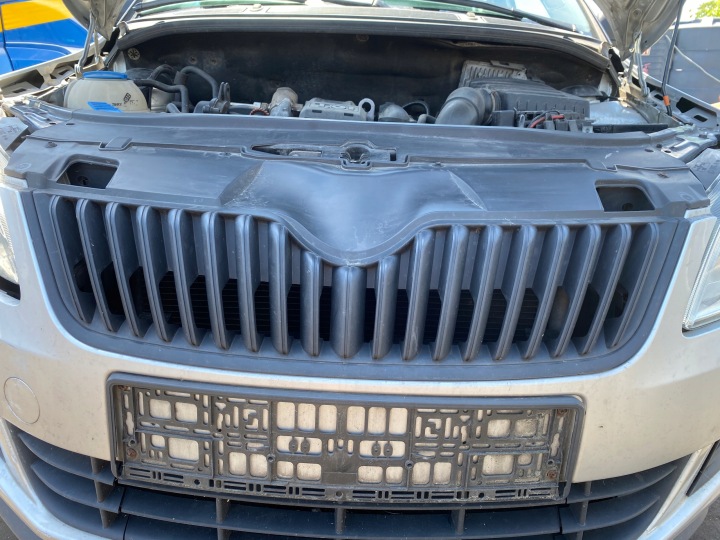 maska maska chladiča Skoda Fabia II 2 FL Kombi 11-15