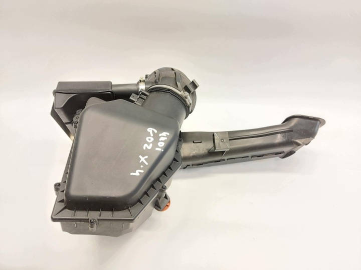 BMW G02 X4 M40i 2023 air filter housing 3.0i m440i 8575714