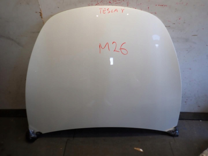 kapota TESLA Y 2021