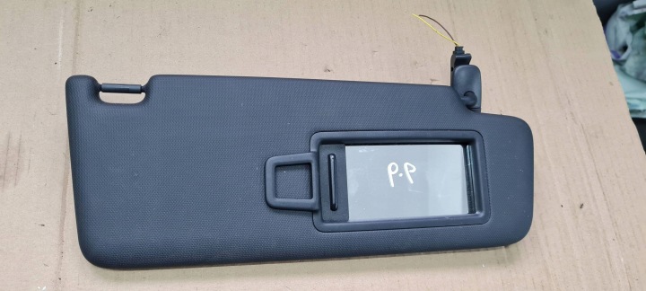 S5 8W A5 Kryt Clona PRZECIWSLONECZNA pravá predok SLINE 8W0857552 A4 B9