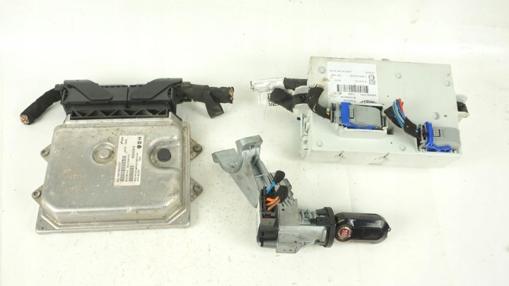 computer bedienteil BODY FIAT 500L 1.3 M-JET 55253513 MJD 8F3.X1 51940209
