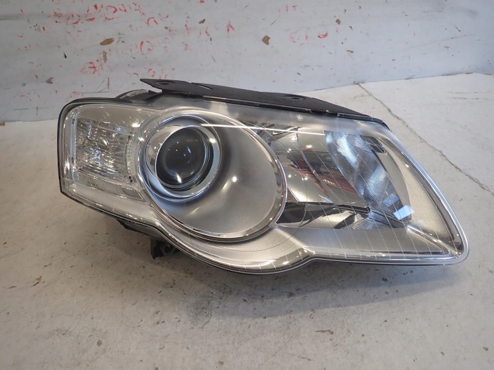 far prednji dio prednja desna VW PASSAT B6 2005-2010 3C0941006AA