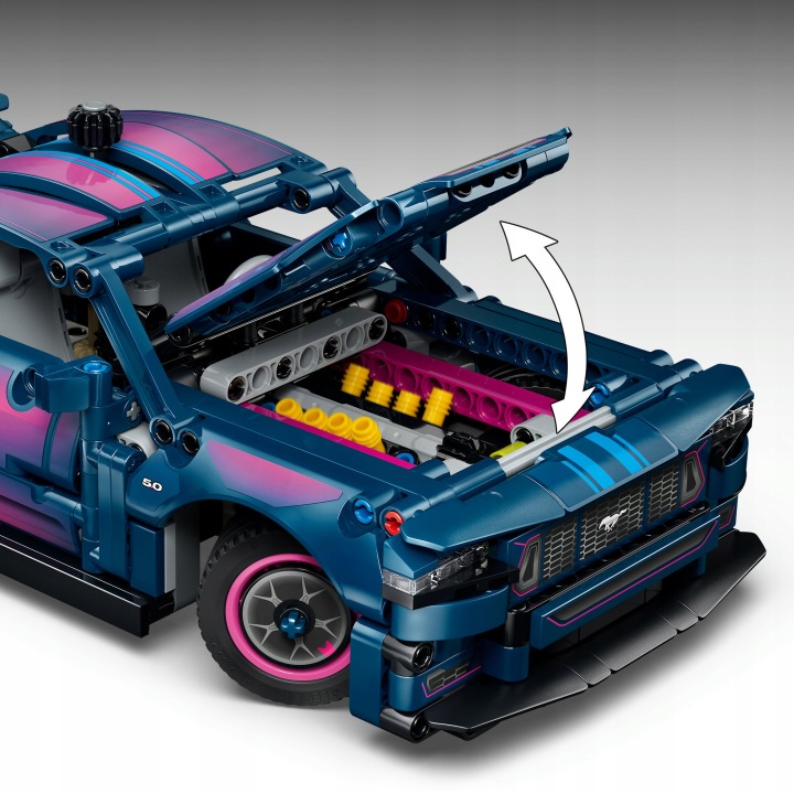 LEGO Technic Майстерня тюнінгова: автомобіль Ford Mustang GT 42236 — фото 5