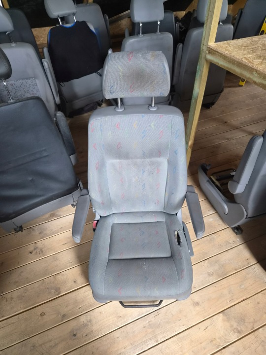 VW T5 T5 LIFT Siège Avant Gauche Chauffeurs/ KIEROWCA INKA z podlokietnikami