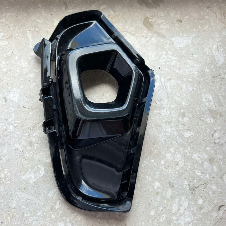 TOYOTA RAV4 5 V 19- mřížka pravá nárazníku pravý předek přední 52127-42290