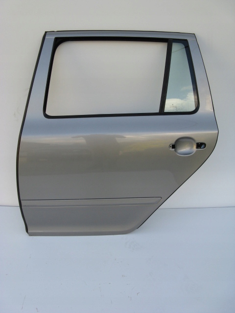 dvere ľavý zadok SKODA OCTAVIA II LIFT KOMBI 9202