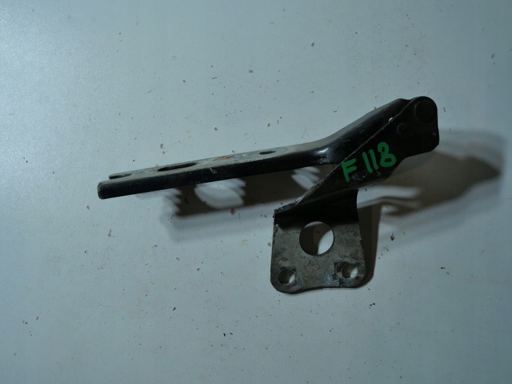 Charnière du capot POKRYWY SKODA YETI 5L0823301D