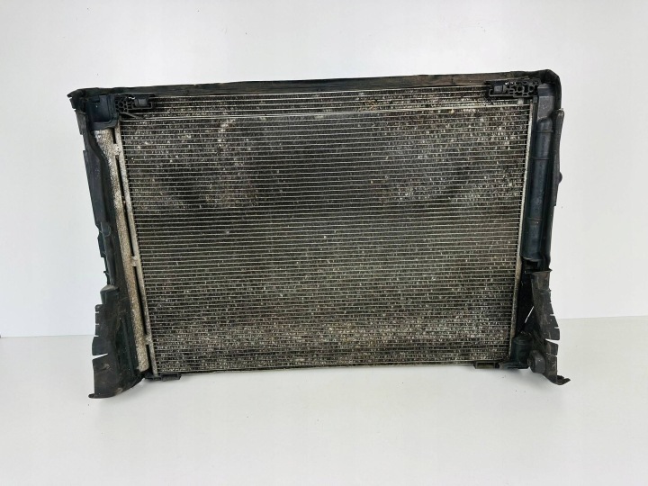 MERCEDES W213 AMG E43 3.0 V6 radiatore VENTOLA KOMPLET Ossatura anteriore RIVESTIMENTO
