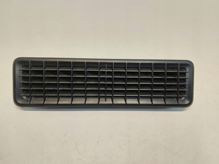 Porsche Taycan GTS 9J1 2023r Grille wentylacyjna Arrière 9J1819151