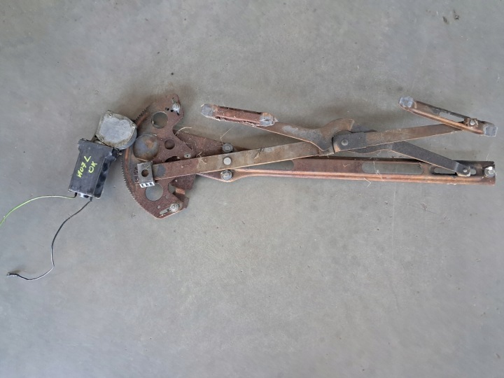 mechanism electrical windows left front MERCEDES 107 SL SLC 1077200746