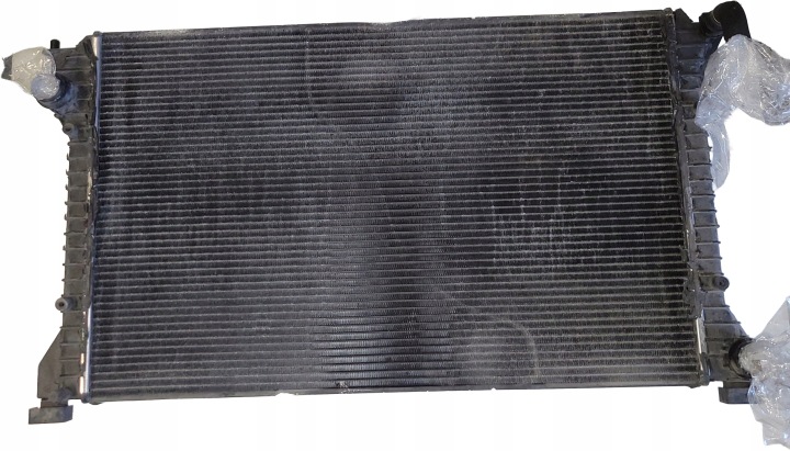 VW PHAETON II LIFT 3.0 TDI Radiatore motore usato 3D0121253G