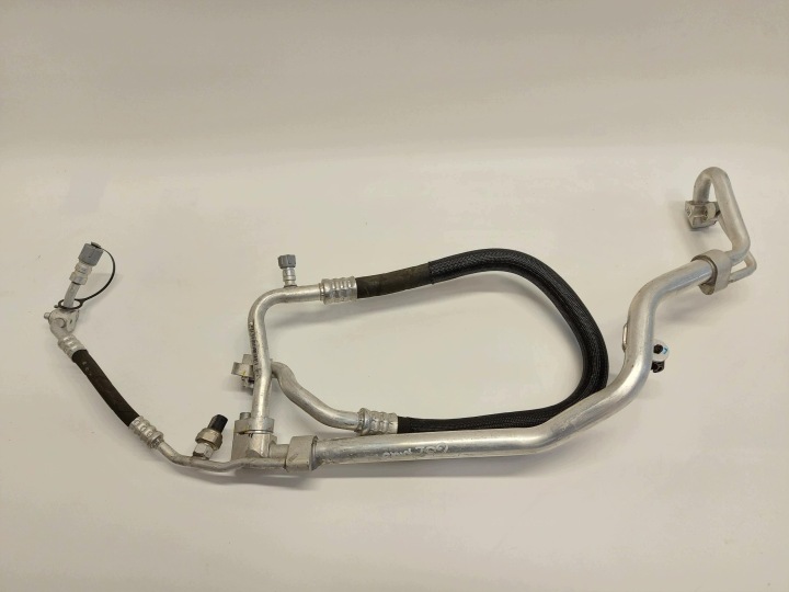 BMW G02 X4 M40i 2023r hose wiring hose of the air conditioning 9476315