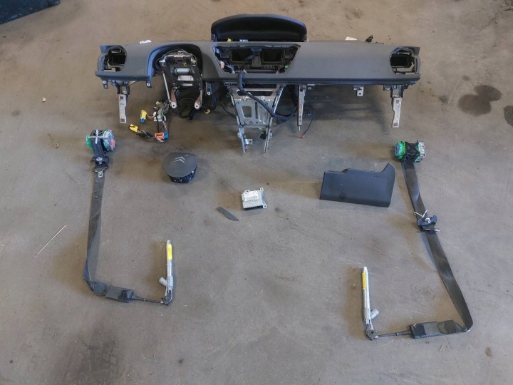 running board airbag POSTRZALOWY cockpit CITROEN C4 PICASSO and