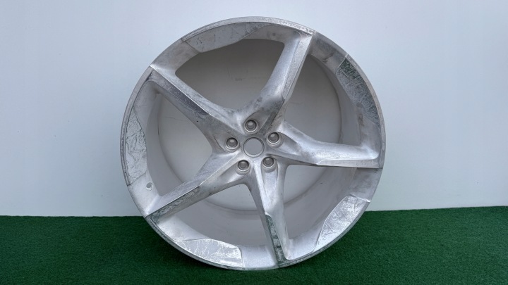 Gauche Arrière Jante d’aluminium FERRARI PUROSANGUE 11JX23 ET34.7 5X114,3 SPF7