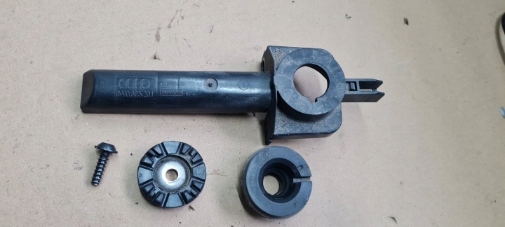 A5 8W S5 LIFT Poignée Support plaque Radiateur 8W0805201 A4 B9 8W