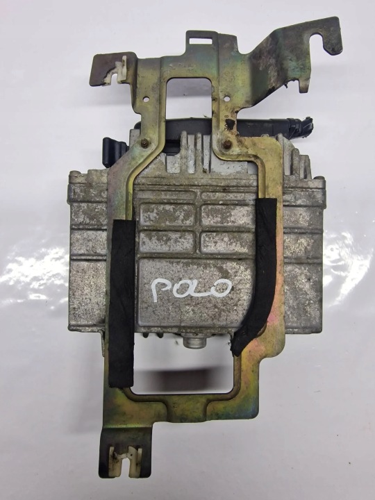 Volkswagen Polo III 6N 6N2 6NF 1999 Sterowniki DES MOTORS 030906027AC