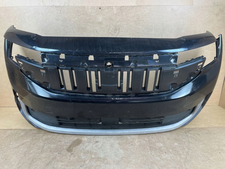 nárazník predok predný FORD EXPLORER EV ELECTRIC ELEKTRYK 2023- 4xPDC