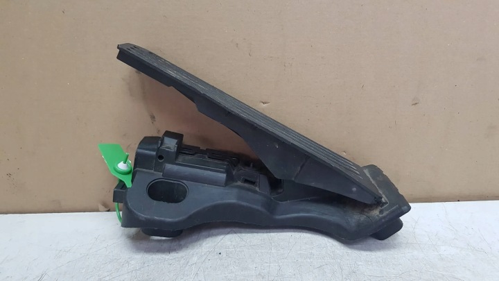 PEDAL potenciometar gas 1K1721503L VW PASSAT B6 3C0 GOLF V OCTAVIA II A3 8P