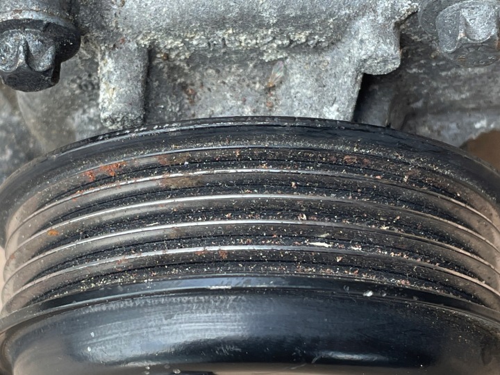MERCEDES W169 2,0 CDI Tietoja vesipumppuja A6402020211 6