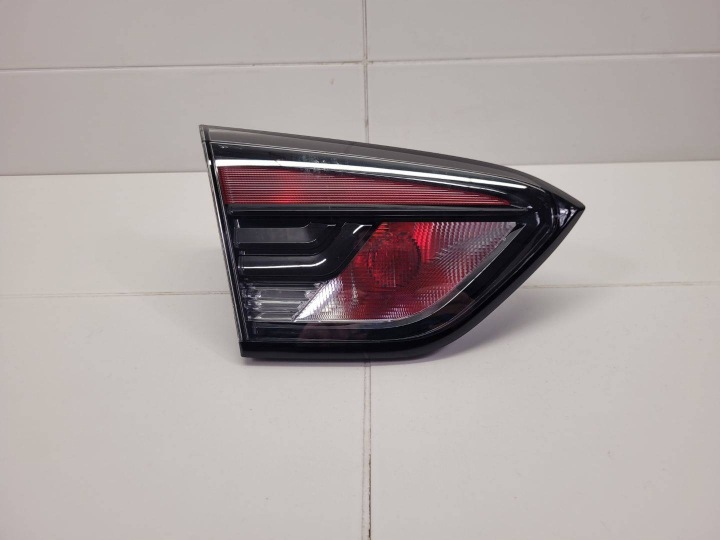Licht hinten für die Heckklappe links Seite Opel Crossland X 2019 39235953