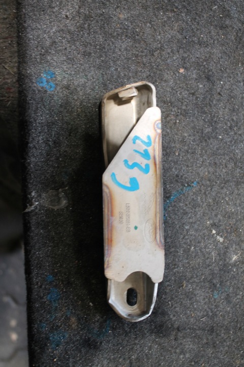 2139. Consolle fissaggio WYDECHOWEGO L8D2-5K291-EB