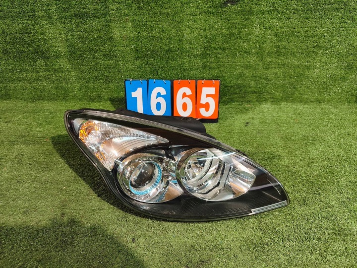 REFLEKTOR right front HYUNDAI I30 10- LIFT NR.1665